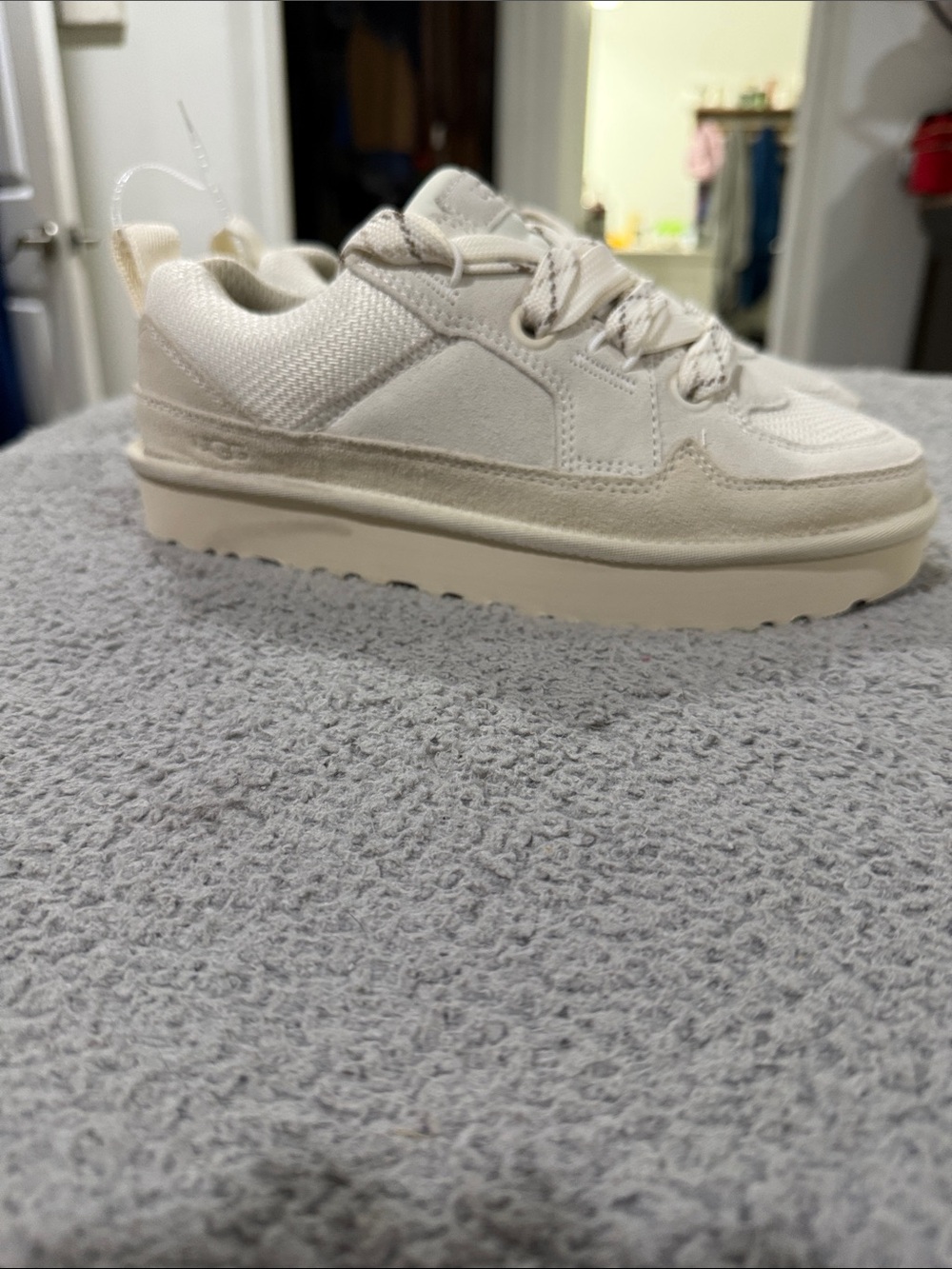 UGG Women Neutral Cream Low-Top Sneakers with Cushioned Sole